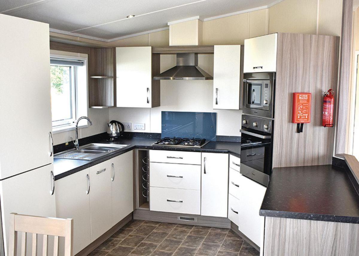 Hoburne Naish Hotel Highcliffe Eksteriør billede